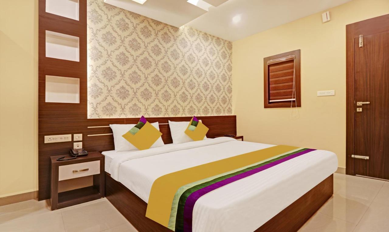 Itsy Hotels Sapphire Residency Manjeri Kültér fotó